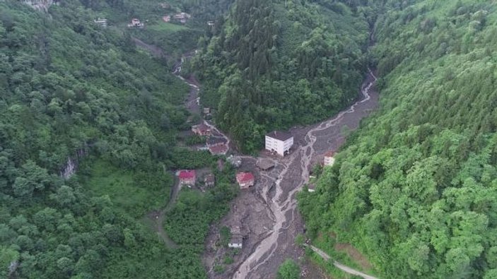 Trabzon'da sel felaketi havadan görüntülendi