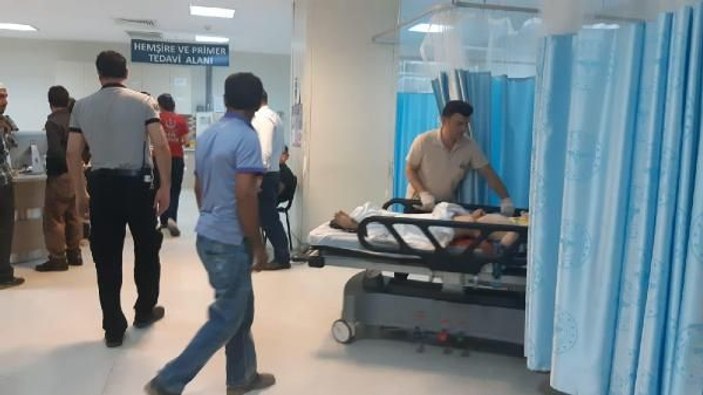 Siirt'te elektrik direğinden düşen çocuk ağır yaralandı