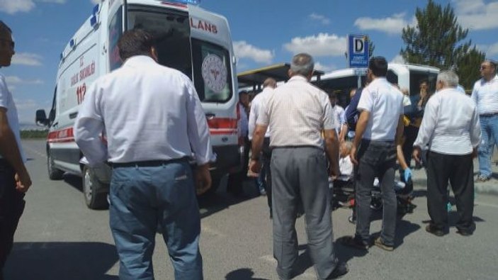 Sivas'ta halk otobüsü yaşlı adama çarptı