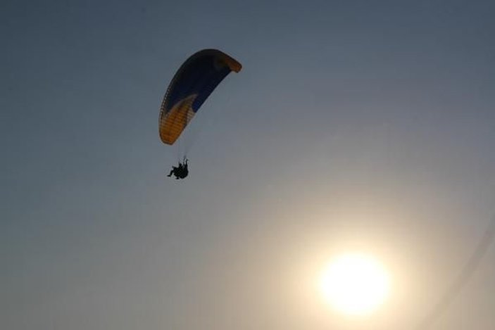 Şırnak'ta yamaç paraşütü yarışması