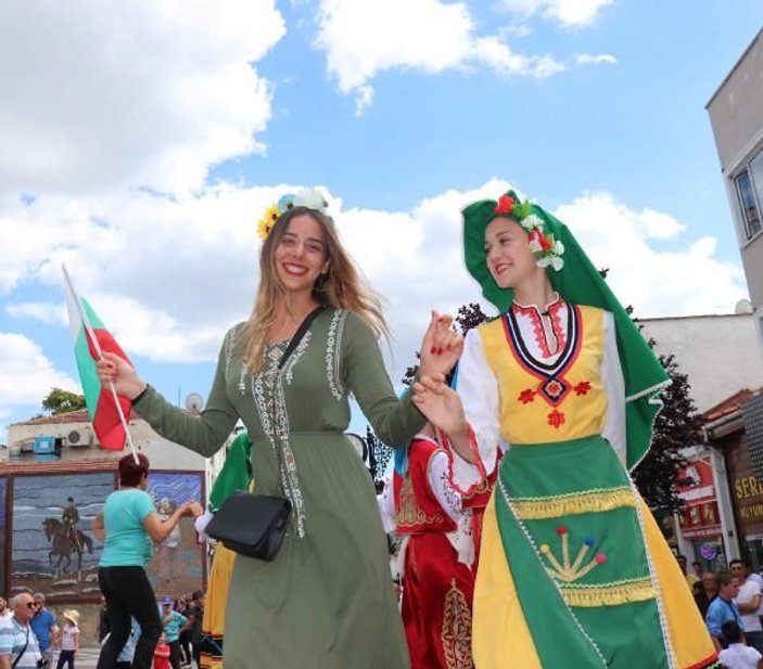 Edirneli, Balkan Folklor Festivali'yle eğlendi