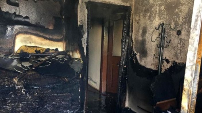 Mersin'de cinnet getiren şahıs evi ateşe verdi