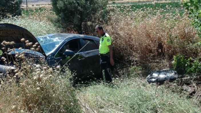 Kilis’te otomobil şarampole uçtu