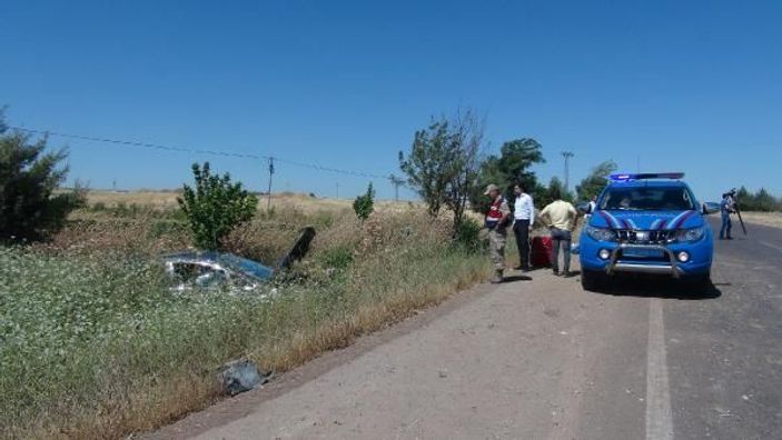 Kilis’te otomobil şarampole uçtu