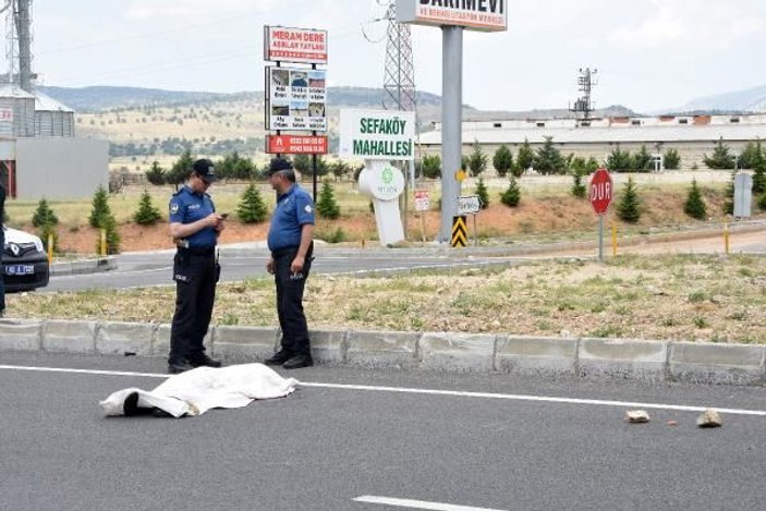 Konya'da otomobilin çarptığı yaya hayatını kaybetti