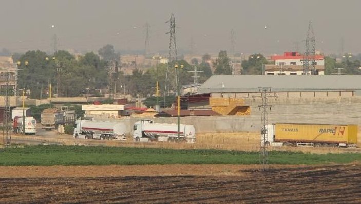 ABD'den Suriye'deki YPG'lilere 200 araçlık yardım