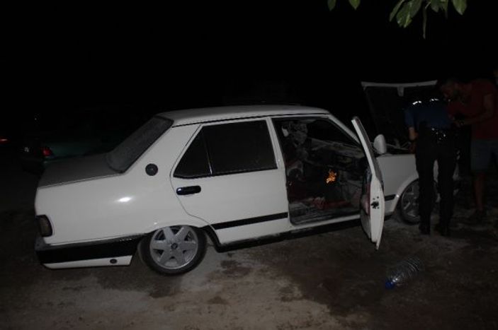 Muğla'da park halindeki araç yandı