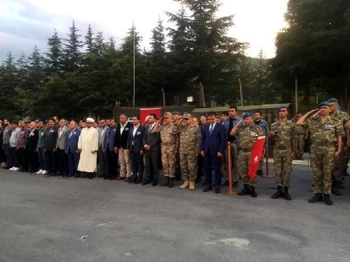 Hakkari'de şehit olan askerler memleketlerine uğurlandı