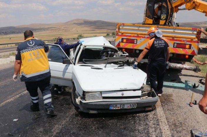 Aksaray'da otomobil vince arkadan çarptı: 1 ölü