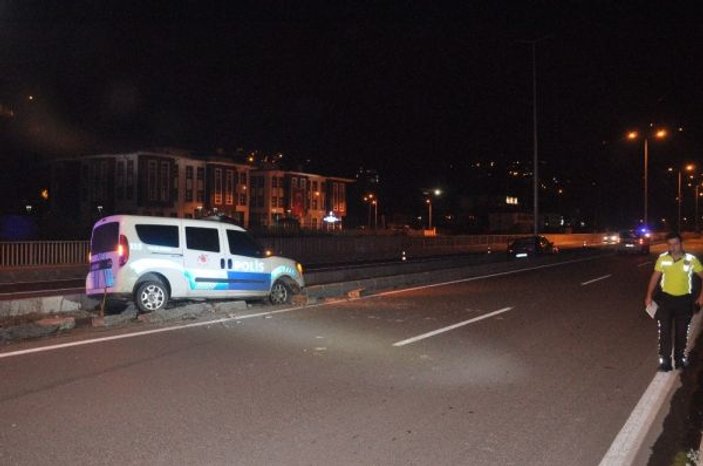 Zonguldak'ta polis aracı kaza yaptı