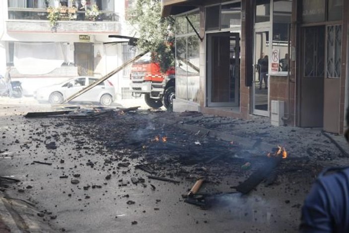 Bursa'da çatıda çıkan yangın çökmeye neden oldu