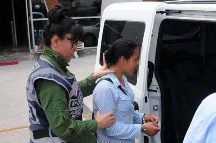 İzmit'te evlerden ziynet eşya çalan 2 hırsız yakalandı