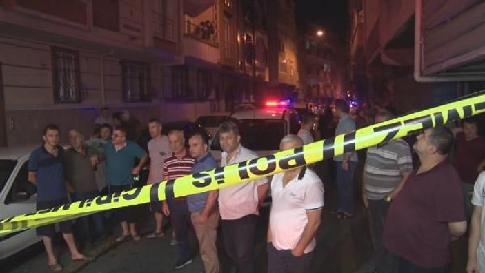 Esenler'de 4 katlı binada yangın çıktı