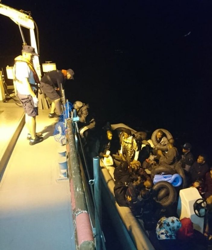 Ayvalık’ta 31 göçmen Sahil Güvenlik’ten kaçamadı