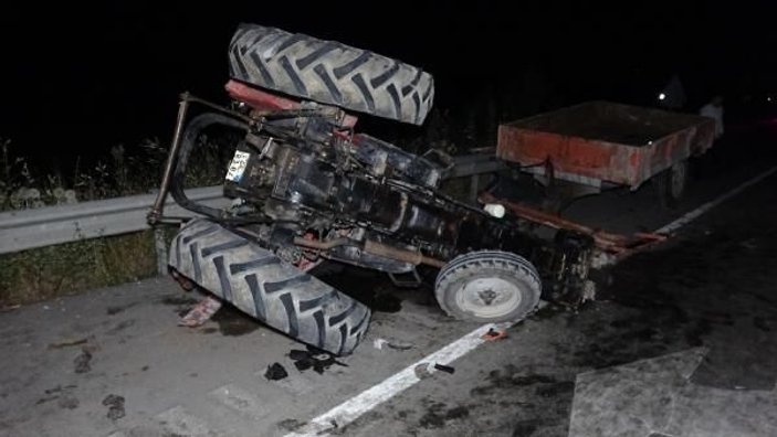 Karabük'te minibüs, traktöre çarptı: 1 ölü 6 yaralı