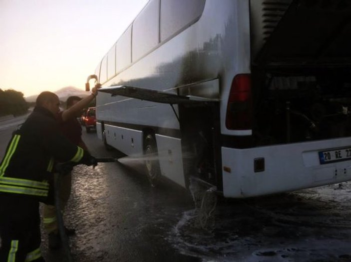 Muğla'da bir otobüs yanmaktan son anda kurtarıldı