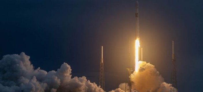 SpaceX İsrail’in haberleşme uydusunu uzaya gönderdi