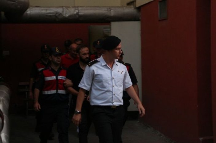 Kocaeli'de kafeye ses bombası atan 3 zanlı tutuklandı