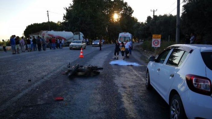 Kamyona çarpan kasksız motosikletli hayatını kaybetti