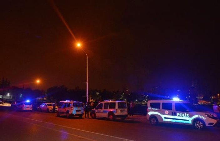 Adana'da satırlı saldırgan 3 kişiyi yaraladı