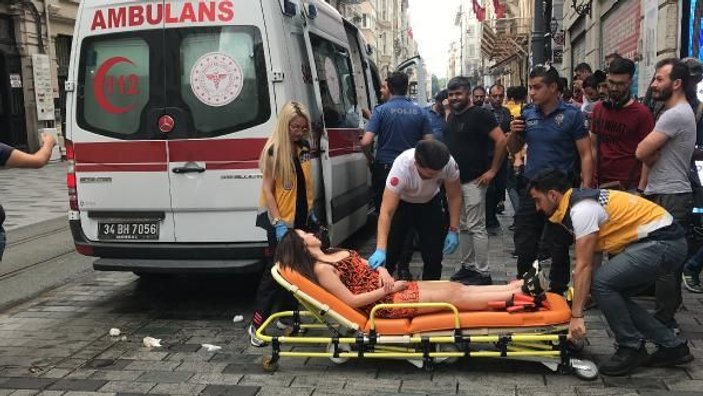 Beyoğlu'nda motosikletiyle 3 kadını yaraladı