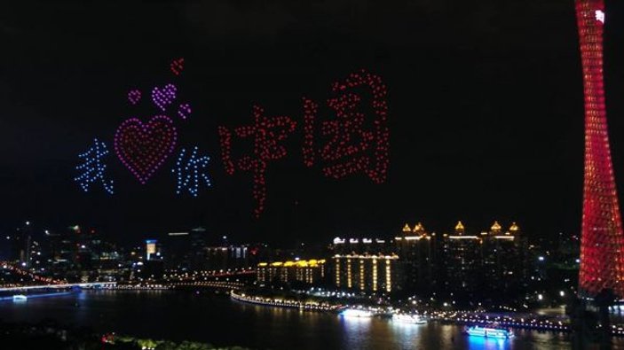 Çin'de 999 drone’la kuruluş yılı kutlaması