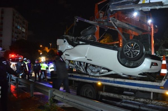 Kaza yerine gelen polis aracına başka bir otomobil çarptı