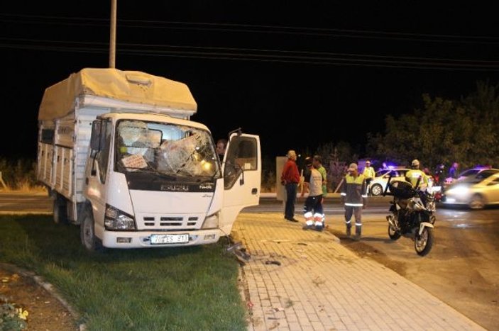 Karaman’da trafik kazası: 1’i ağır 4 yaralı