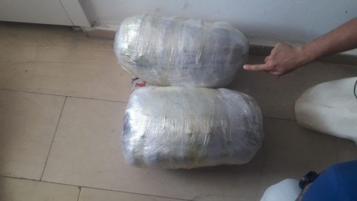 Diyarbakır'da valizden 10 kilo Hint keneviri çıktı