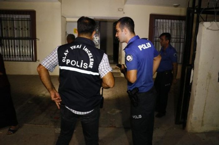 Adana'da husumetlilerin kavgası kanlı bitti: 2 yaralı