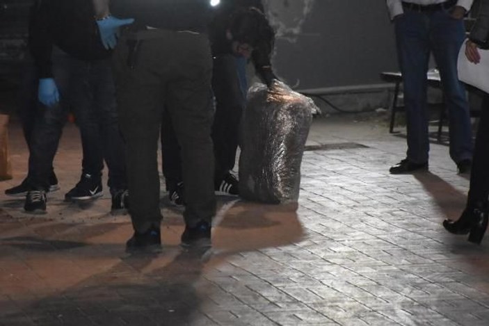 İzmir polisinden uyuşturucu tacirlerine darbe