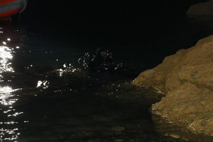 Adana'da genç kız yüzmek için girdiği gölde boğuldu