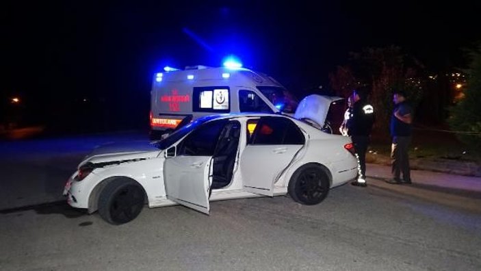 Düzce'de alkollü sürücü polisten kaçarken kaza yaptı