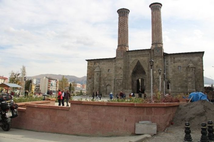 Erzurum'da tarihi medrese içerisinde klima