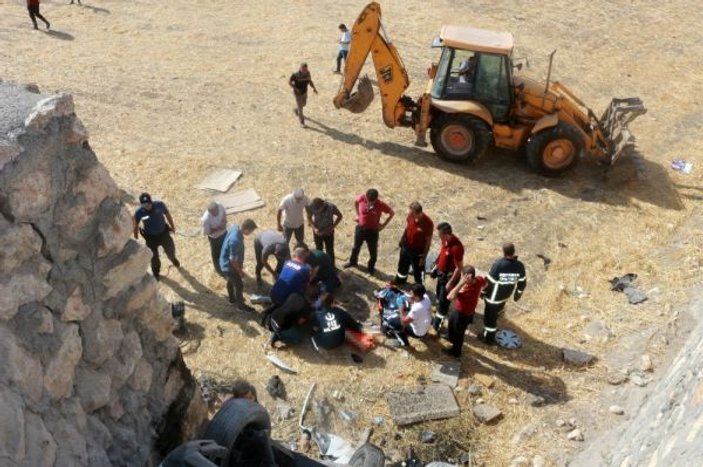 Adıyaman'da takla atan otomobil sürücüsü yaşamını yitirdi