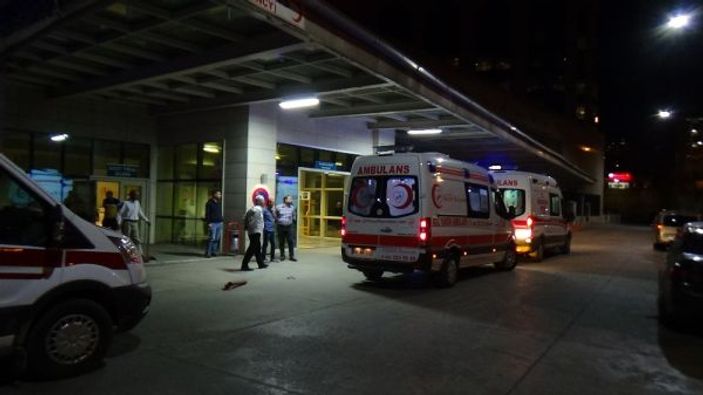 Siirt’te kamyon devrildi