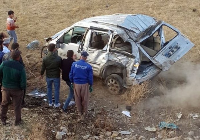 Yüksekova’da trafik kazası: 2 yaralı -1