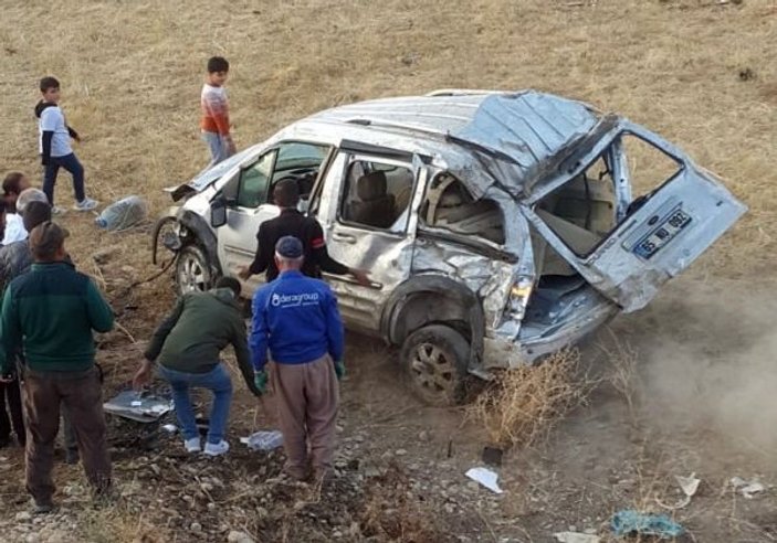 Yüksekova’da trafik kazası: 2 yaralı -3