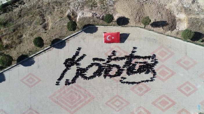 Öğrencilerin ‘Atatürk İmzası’ koreografisi büyük beğeni topladı -2