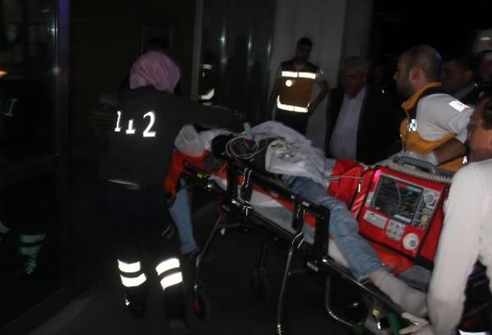 Tartıştığı oğlunu göğsünden bıçakladı -4