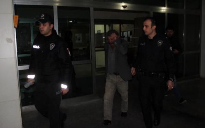 Tartıştığı oğlunu göğsünden bıçakladı -5