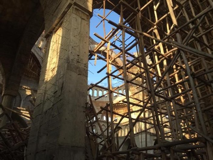 Cami inşaatında çökme: 1 işçi enkaz altında kaldı (1) -3