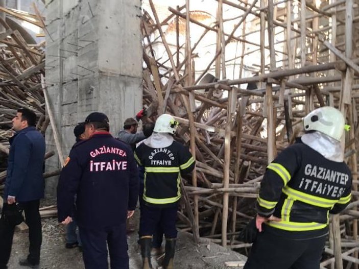 Cami inşaatında çökme: 1 işçi enkaz altında kaldı (1) -2