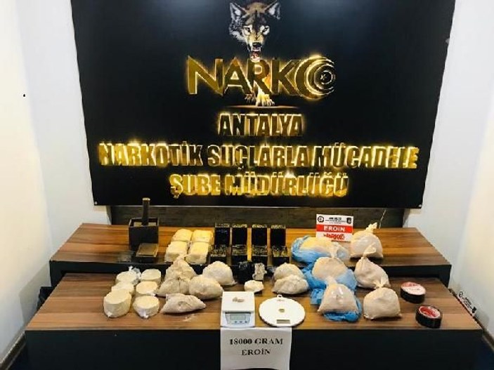 Antalya'da 18 kilo 'eroin' ele geçirildi: 2 tutuklama -1