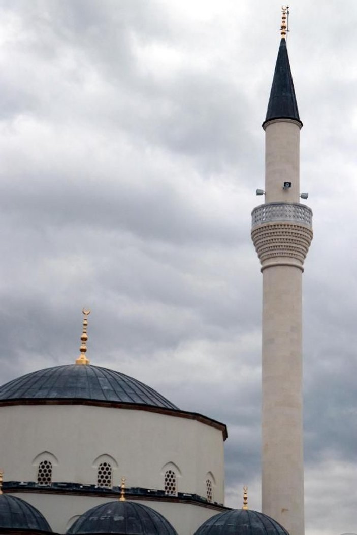 Türkiye'nin restore ettirdiği Makedonya'daki cami, törenle açıldı -7