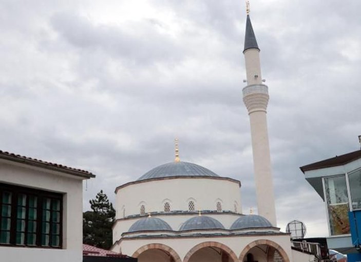 Türkiye'nin restore ettirdiği Makedonya'daki cami, törenle açıldı -1