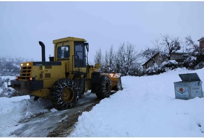 Karda mahsur kalan 40 orman işçisi kurtarıldı -5