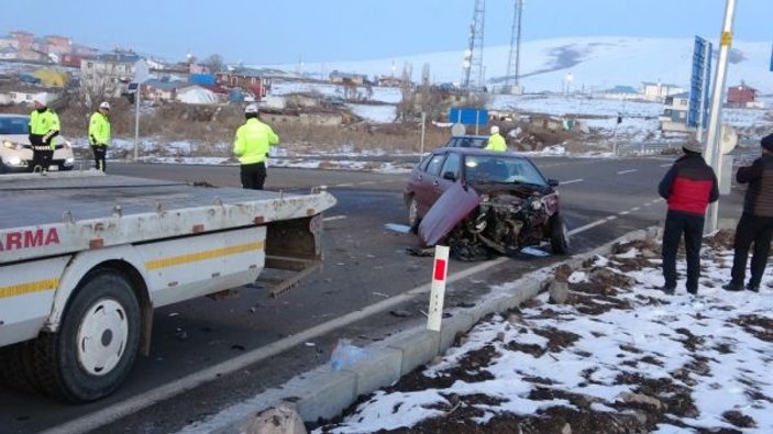 Ardahan’da trafik kazası: 4 yaralı -5