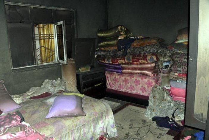 Ev yandı; 7 kişilik aile dumandan etkilendi -5
