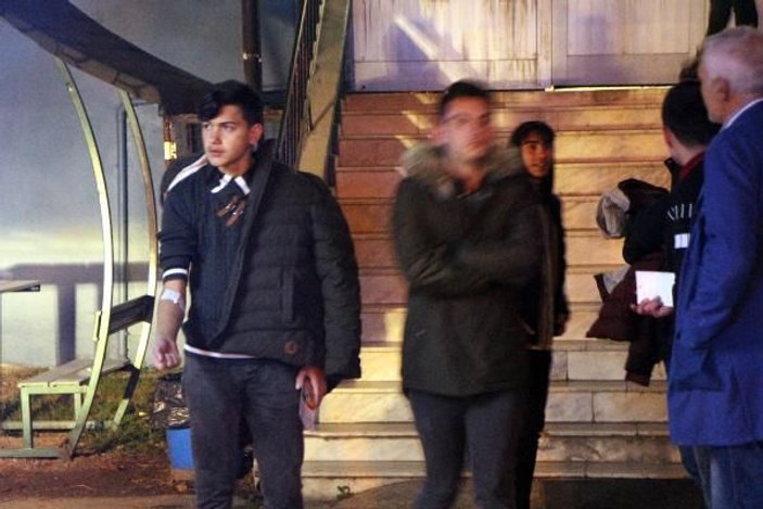 Bolu'da 7 lise öğrencisi zehirlenme şüphesiyle hastaneye kaldırıldı -1